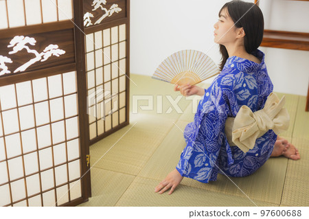 Arimatsu shibori yukata Japanese-style room 97600688