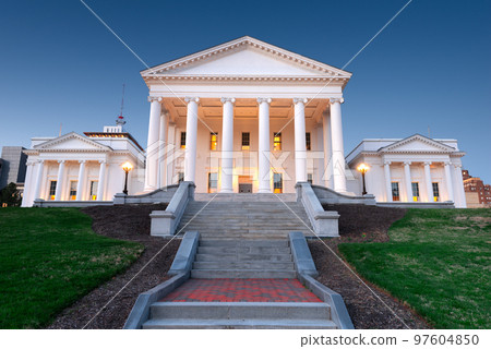 Virginia State Capitol in Richmond, Virginia, USA 97604850