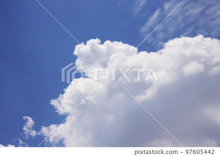 巴西聖保羅的積雨雲和藍天 97605442