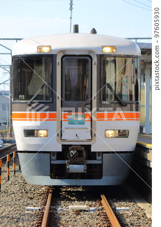 Iida Line Express 10th Anniversary Unexplored Station (Shinshiro Station) 97605930
