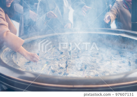 "Tokyo" Asakusa Senso-ji Incense Burner "Tokyo" Asakusa Senso-ji Incense Burner 97607131