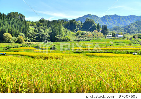 Scenery of Kinasa shadows (Nagano City, Nagano Prefecture) [September 2022] 97607603