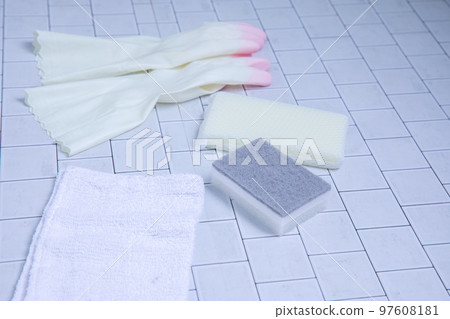 cleaning tools 97608181