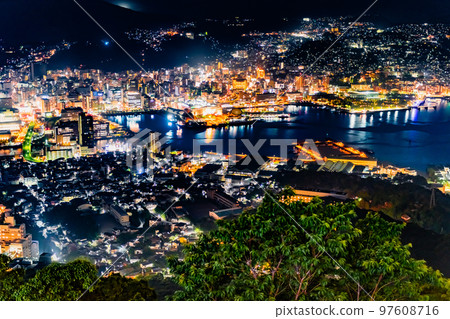 從稻佐山公園看長崎夜景 從稻佐山公園看長崎夜景 97608716