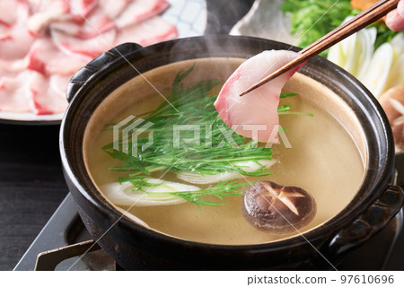 Yellowtail fillets submerged in hot water: yellowtail shabu Yellowtail fillets submerged in hot water: yellowtail shabu 97610696