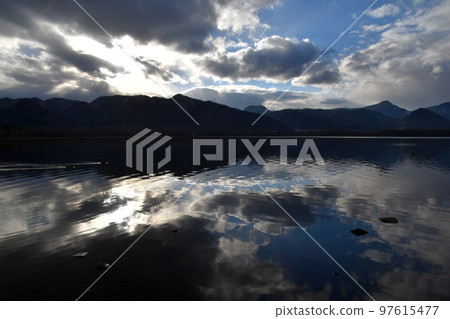 共同湖 共同湖 97615477