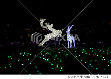 2022 Umami Christmas Week Snowman and Santa Claus objects in front of the Central Park Building 97615671