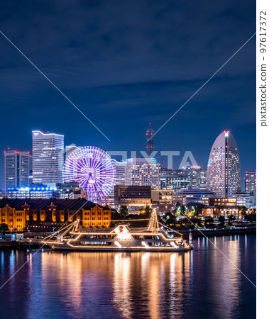 橫濱港未來的夜景 橫濱港未來的夜景 97617372