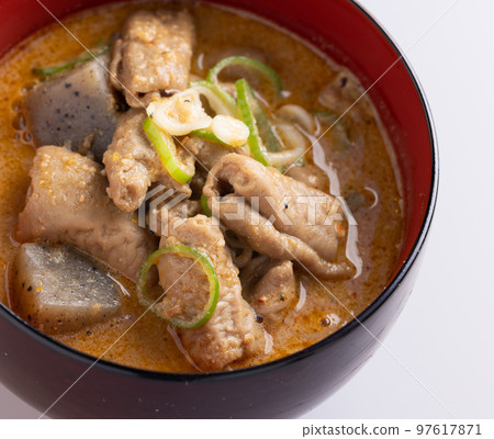 Delicious simmered offal 97617871