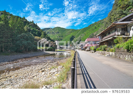 [Kawayu Onsen] Motomiyacho Kawayu in Tanabe-shi, Wakayama Prefecture 97619583