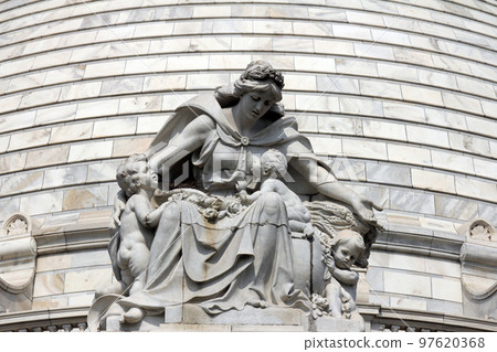 Motherhood, the statue on the dome of Victoria Memorial, Kolkata, India 97620368