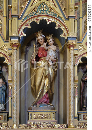 Virgin Mary with baby Jesus statue on altar of Our Lady in the church of Saint Matthew in Stitar, Croatia Virgin Mary with baby Jesus statue on altar of Our Lady in the church of Saint Matthew in Stitar, Croatia 97620553