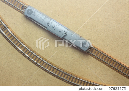 N gauge model train 97623275