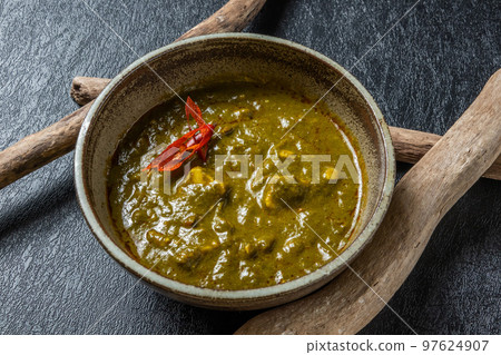 Chapati and South Indian curry chapati and curry set meal 97624907