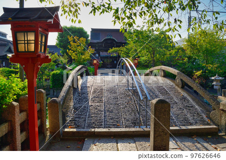 Kyoto Rokusonno Shrine 97626646