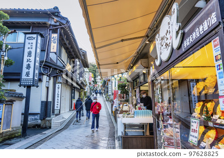 Enoshima Benzaiten Nakamise Street 97628825