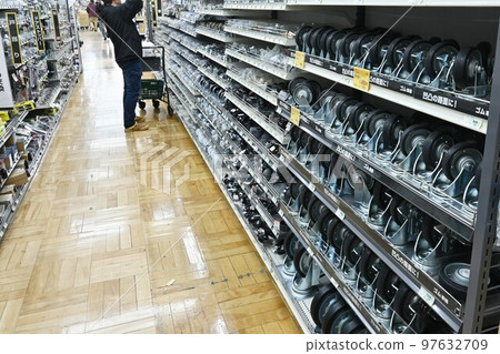 家庭中心 97632709