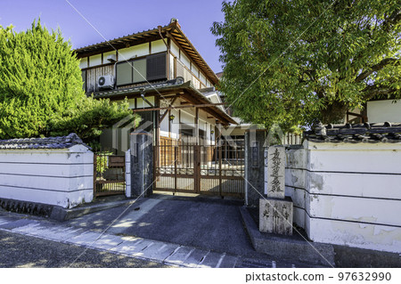 兵庫縣丹波筱山市禦徒町興誠寺丹波筱山武士住宅 97632990