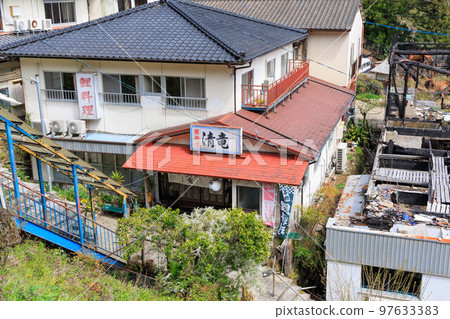 Townscape of carp restaurants in Shimizu, Ogi City ``Saga Prefecture'' 97633383