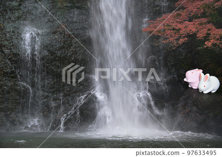 Rabbits, Autumn Leaves and Minoh Falls Rabbits, Autumn Leaves and Minoh Falls 97633495