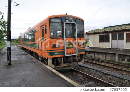 Tsugaru Railway Kanagi Station 97637995