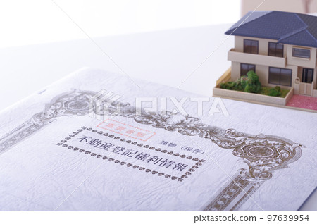 Real estate title certificate 97639954