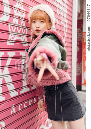 加侖時尚女孩 97644147