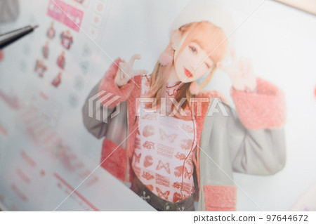 Gyaru 到 purikura 97644672