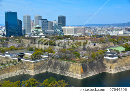 春天大阪城公園 春天大阪城公園 97644806