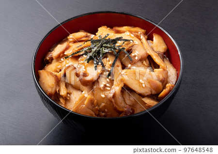 雞肉叉燒紅燒蓋飯 雞肉叉燒紅燒蓋飯 97648548