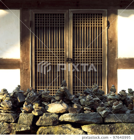 石牆 石牆 97648995