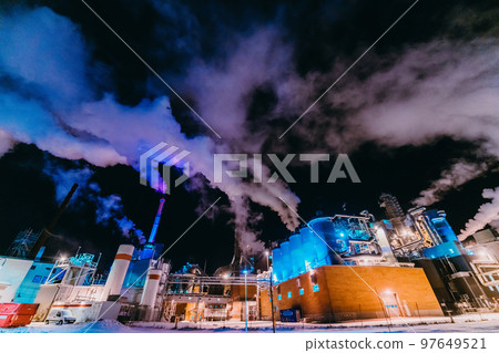 Night photograph of the largest paper production industry in Scandinavia 97649521