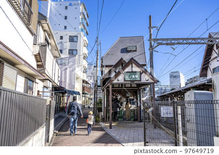神奈川縣藤澤市江之島站的城市風光 神奈川縣藤澤市江之島站的城市風光 97649719