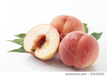 桃子片和整個桃子 97650833