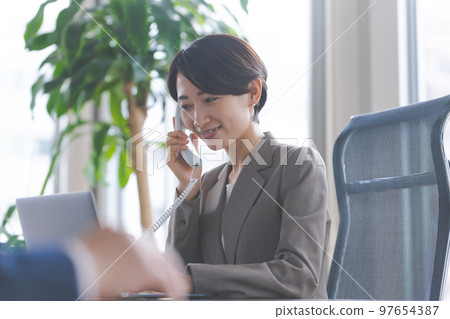  企業形象 97654387