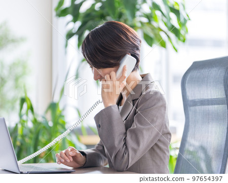  企業形象 97654397