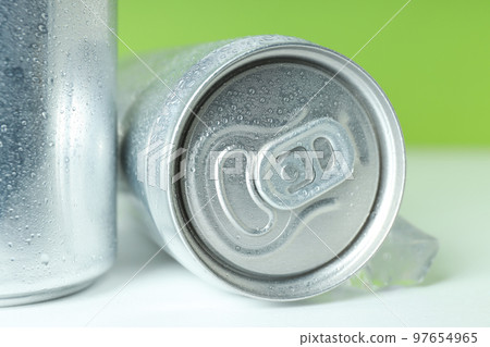 Concept of drink, blank cans with space for label 97654965