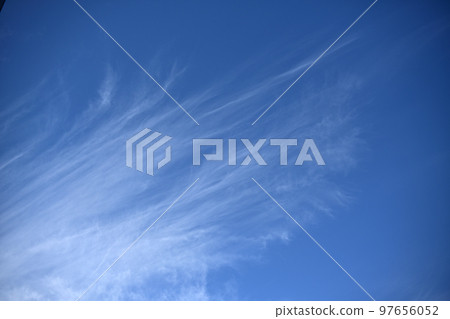 stretching cirrus 97656052