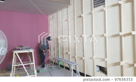 Indoor golf course construction, carpentry, lumber, work 97656353