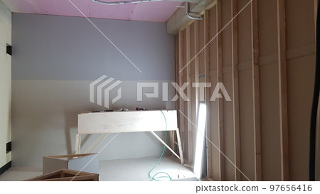 室內高爾夫球場建設、木工、木材、工作 97656416