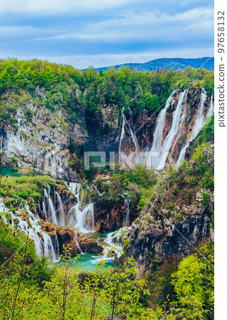 克羅地亞神秘的十六湖 97658132