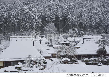 Miyama Kabuki no Sato on the snow 97658366