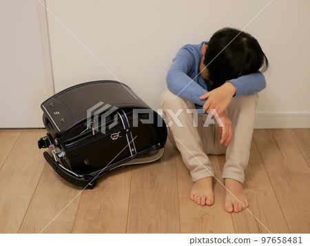 小學男生拒絕上學 97658481