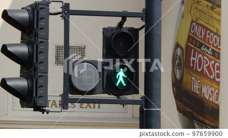London crosswalk green light | England London crosswalk green light | England 97659900