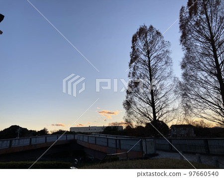 Time to dusk in the suburbs of Tokyo 97660540