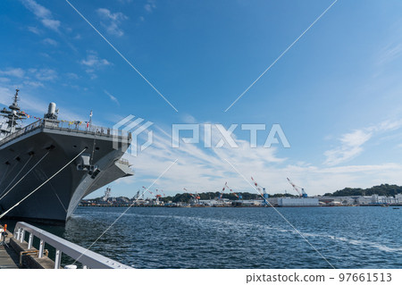 Fleet Week escort ship "Hyuga" Fleet Week escort ship "Hyuga" 97661513