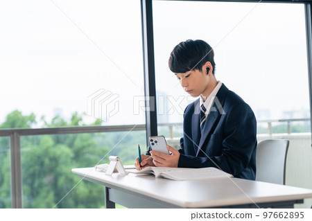 Online learning 97662895