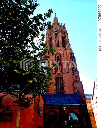 frankfurt cathedral frankfurt germany 97664992