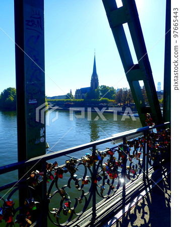 germany frankfurt iron bridge germany frankfurt iron bridge 97665443