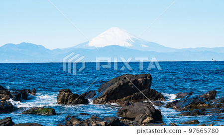神奈川縣最南端三浦市城島的冬天（可以看到富士山的大海） 97665780